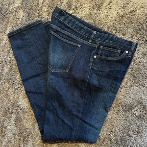 UNIQLO STRAIGHT LEG DARK BLUE JEANS